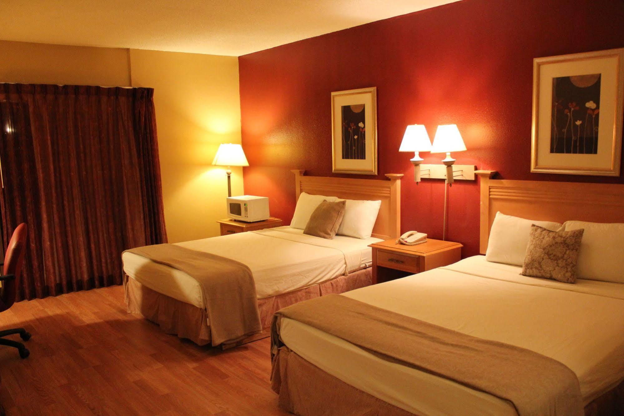 Fortuna Inn And Suites Тусон Экстерьер фото
